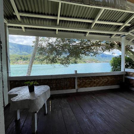 Hub Tata Guesthouse ตุกตุก ภายนอก รูปภาพ